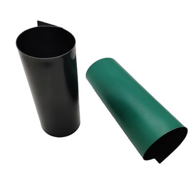 Oferece Geomembrana de HDPE de 2 mm com padrão ASTM GRI-GM13 e suporte técnico on-line