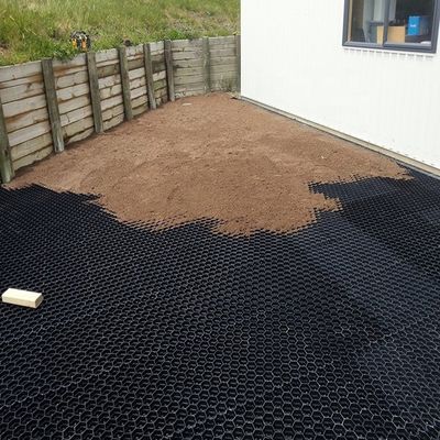 DISTANÇA DE SOLDA 330mm-1000mm Pavimentador de relva geocell para venda de estilo de design contemporâneo
