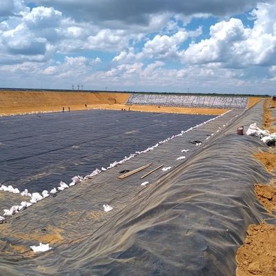 Geomembrana de plástico HDPE de 1 mm para projeto tradicional no revestimento circular do tanque de peixe