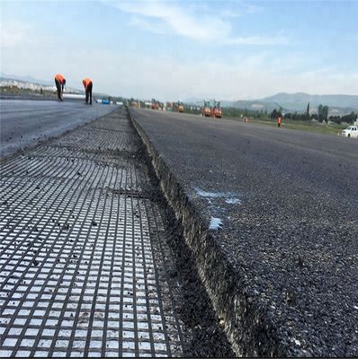 Biassiais Poliéster Geogrid 80-80 PET para solidificação de estrada 0.2mm-4mm espessura