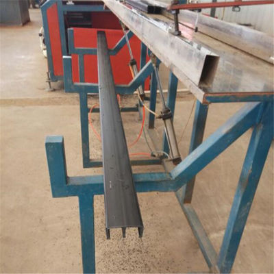 Método de extrusão E Bloqueio que assegura uma forte fixação da geomembrana de embutido de concreto