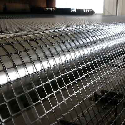 Rolo de malha geogrid de plástico bi-axical de polipropileno preto PP para mineração de estabilização do solo