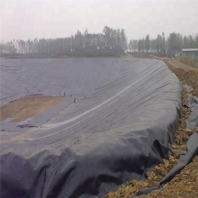 Geomembrana de HDPE 300 rolos Tanques de água Poços agrícolas Forro de plástico para barragem Largura 2m-8m Azul