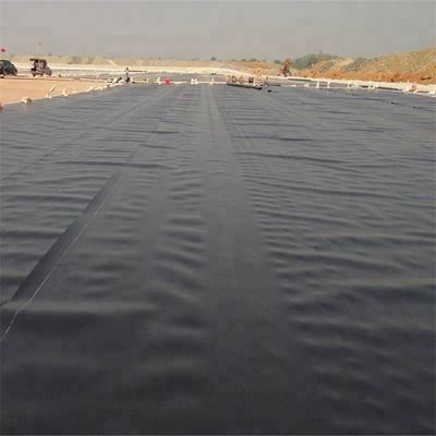 Geomembrana impermeável de HDPE, revestimento de impermeabilização lisa para lago de peixes de HDPE, impermeável