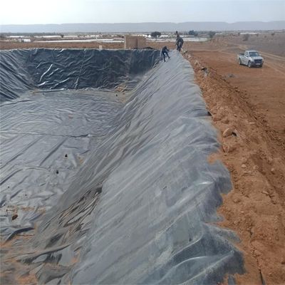 Geomembrana de HDPE de design contemporâneo de espessura de 1 mm-2 mm para projeto de mineração de aterros sanitários de barragens