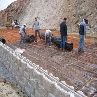 120KN HDPE Plástico Uniaxial Geogrid para estabilização geossintética 50m comprimento de rolo