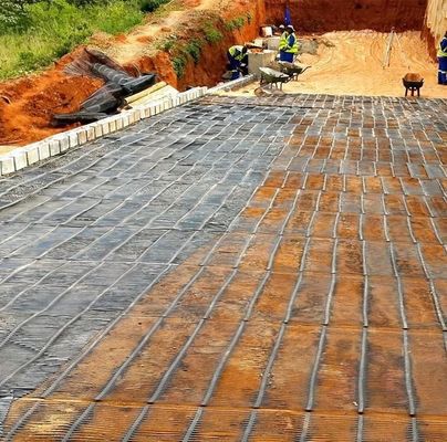 120KN HDPE Plástico Uniaxial Geogrid para estabilização geossintética 50m comprimento de rolo