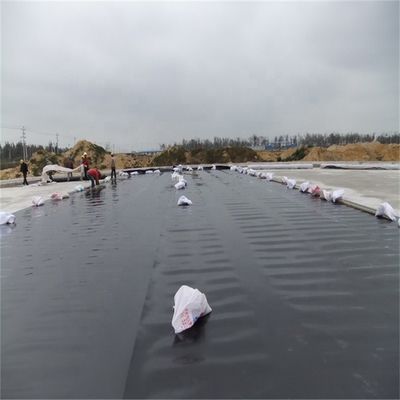 Largura personalizada 100% de HDPE virgem Geomembrana lisa anti-filtração para revestimento de lago de peixe