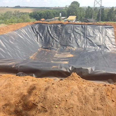 GB/ASTM GRI-GM13 Geomembrana em HDPE de espessura de 1,0 mm para aterros sanitários em lagoas de peixes