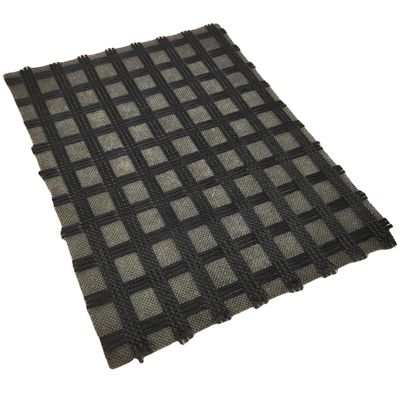 Reforço de estradas 100-100kn Geogrid de fibra de vidro Composto com 50g de tecido não tecido