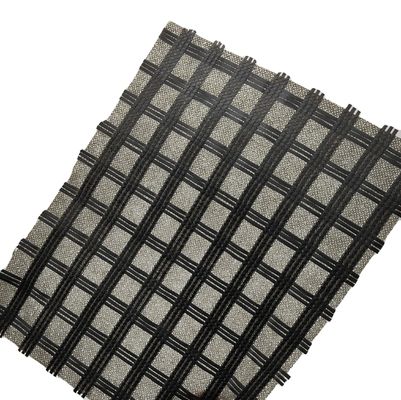 Reforço de estradas 100-100kn Geogrid de fibra de vidro Composto com 50g de tecido não tecido