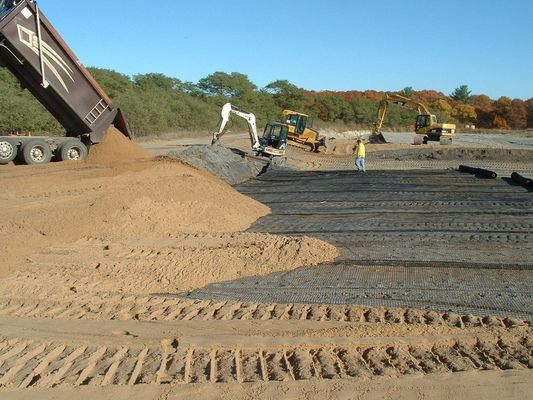 Material de pavimentação de estradas revestido com betume Fibra de vidro Geogrid com tamanho de malha 12,7*12,7mm
