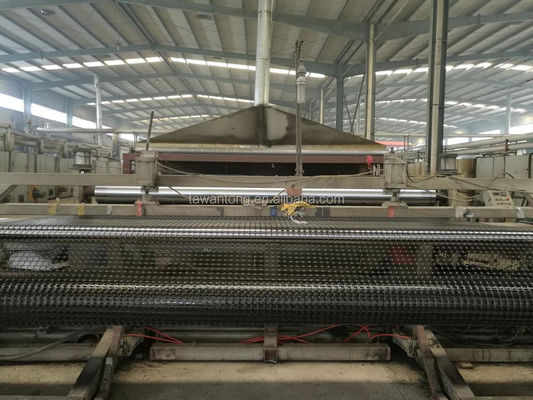 1-6m largura Geogrid plástico para estabilização de solo de alta resistência de via de entrada biaxial