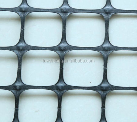 1-6m largura Geogrid plástico para estabilização de solo de alta resistência de via de entrada biaxial