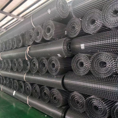 30kn PP Plástico Bi-Axial Geogrid para construção de estradas comprimento 50-100m matéria-prima PP plástico