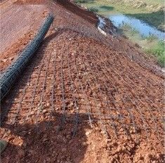 Grelha geotêxtil negra não tecida de plástico biaxial geogrid costurada anti-quebra geogrid para pavimento de asfalto