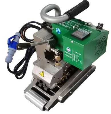 1.5 mm Espessura da membrana Classe II Grau de isolamento 1800W Máquina de solda de extrusão de plástico