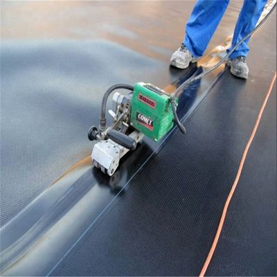 1.5 mm Espessura da membrana Classe II Grau de isolamento 1800W Máquina de solda de extrusão de plástico