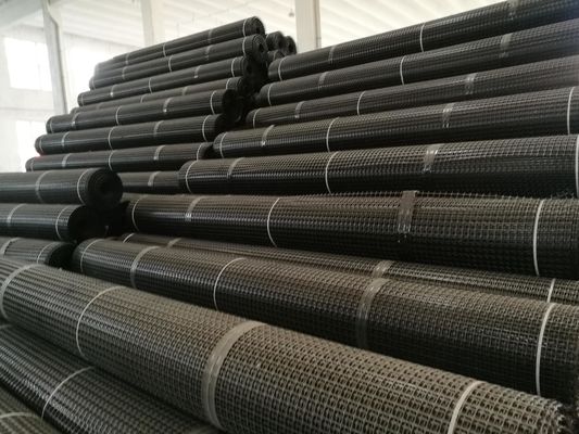 Alta resistência à tração Grelha geográfica biaxial preta para estabilização do solo Material PP 30-30kn