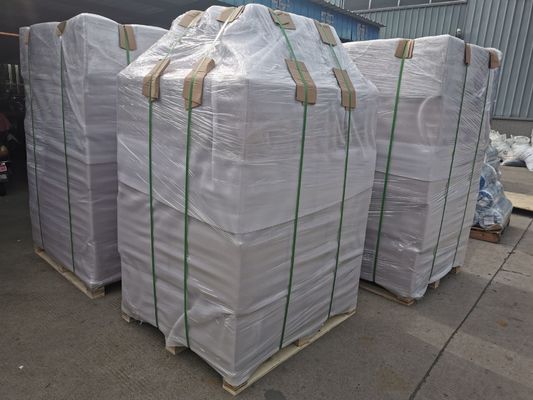 Saco de irrigação de árvores de jardim de plástico 650g de 15 litros para anel de irrigação de árvores de liberação lenta