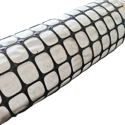 Geogrid composto de plástico de alta resistência à tração para reforço de estradas 50-100m de comprimento