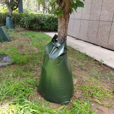 15-25 galões de plástico de liberação lenta saco de irrigação de árvores para irrigação eficaz